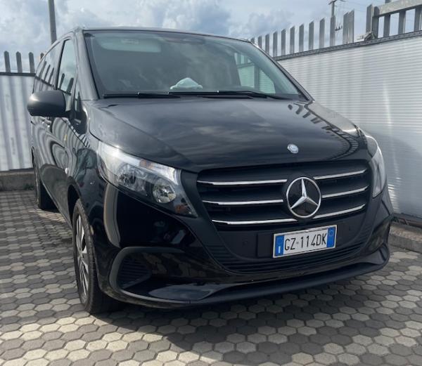 MERCEDES CLASSE V *8 POSTI*