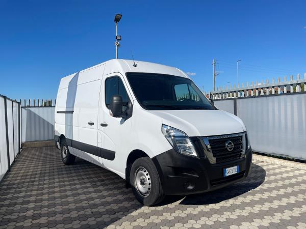 NISSAN INTERSTAR